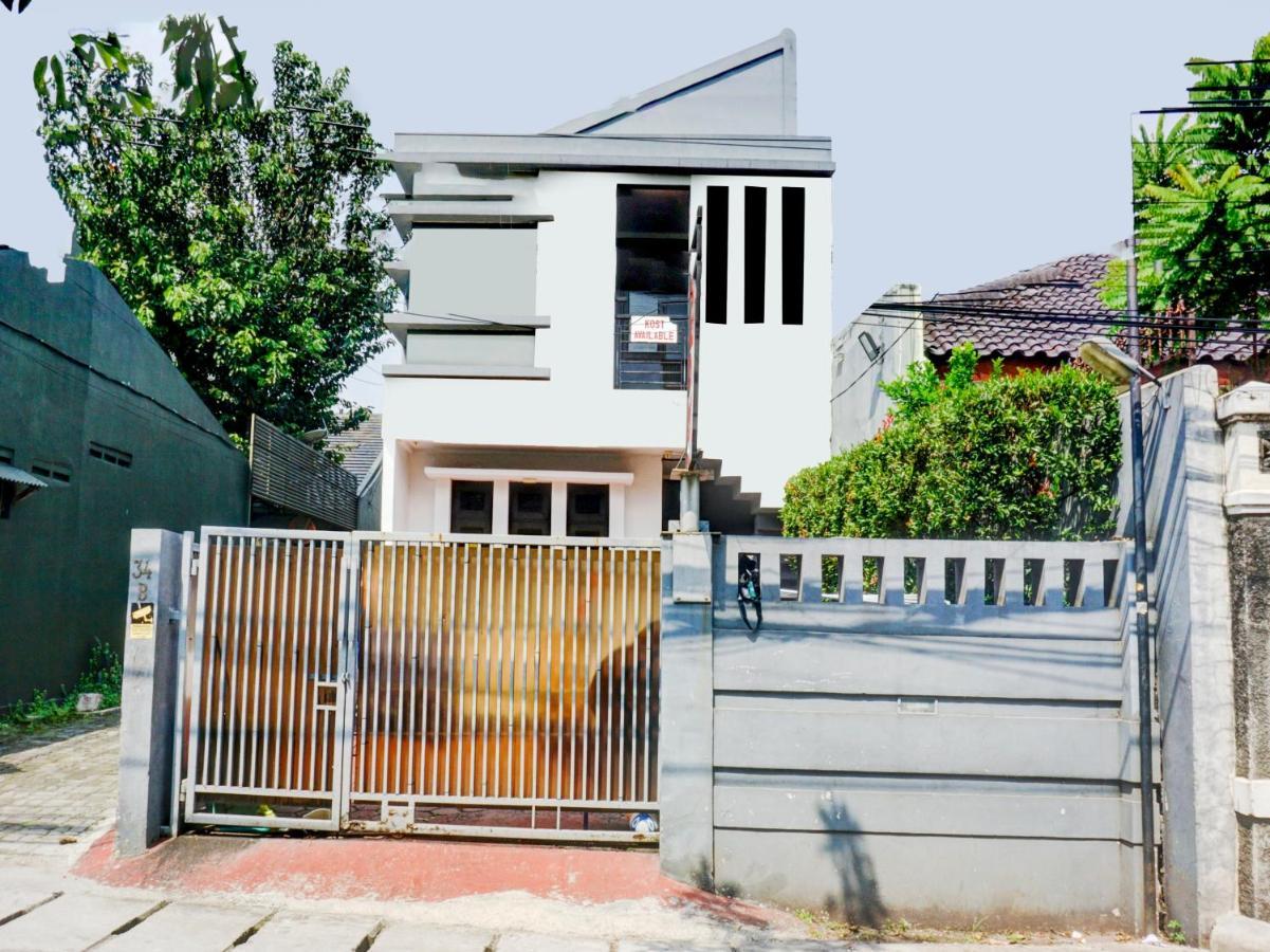 Oyo 90438 Mampang 34 Residence Jakarta Exterior photo