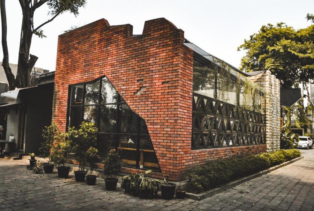 Oyo 90438 Mampang 34 Residence Jakarta Exterior photo