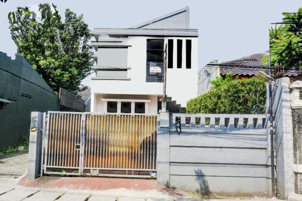 Oyo 90438 Mampang 34 Residence Jakarta Exterior photo